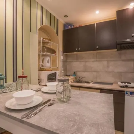 Studio In With Seaview, Terrace, Air Condition, Wifi