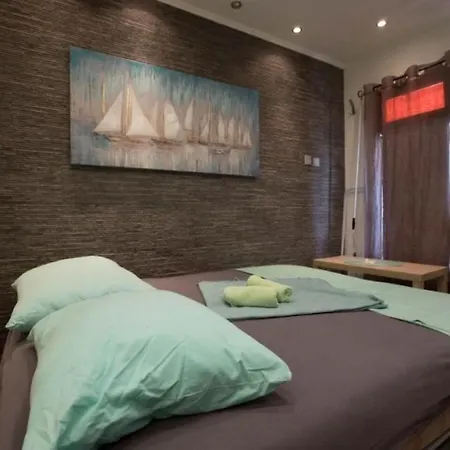 Studio In With Seaview, Terrace, Air Condition, Wifi