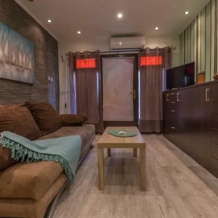 Studio In With Seaview, Terrace, Air Condition, Wifi Appartamento *